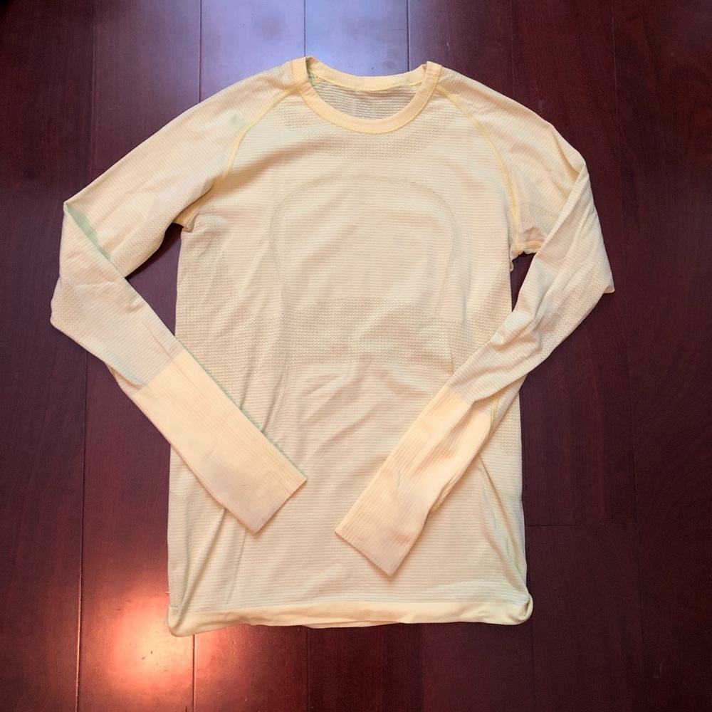 Lululemon long sleeve fitted top